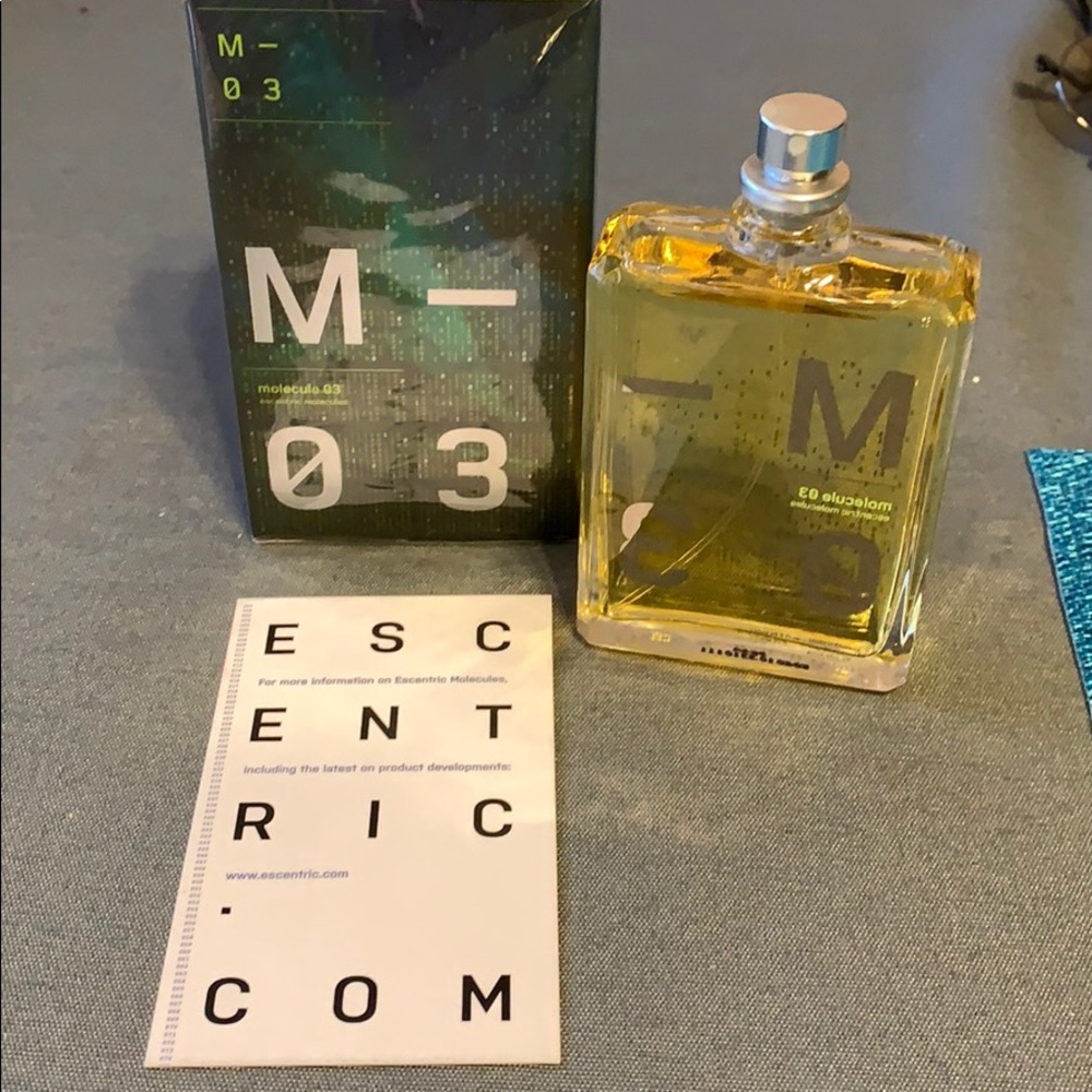 Escentric Molecule 03 in box 3.5 fl.oz